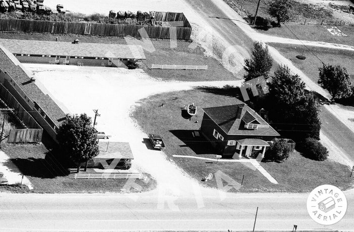 Triple R Motel - 1989 Aerial